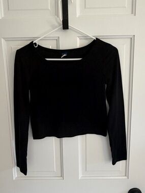 Old Navy Active Go-Dry Ultralite Black Long Sleeve Crop Top Large